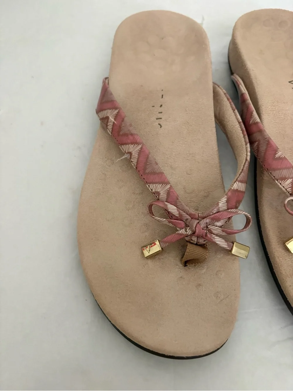 Vionic Rose Gold and Black Slip-On Sandal